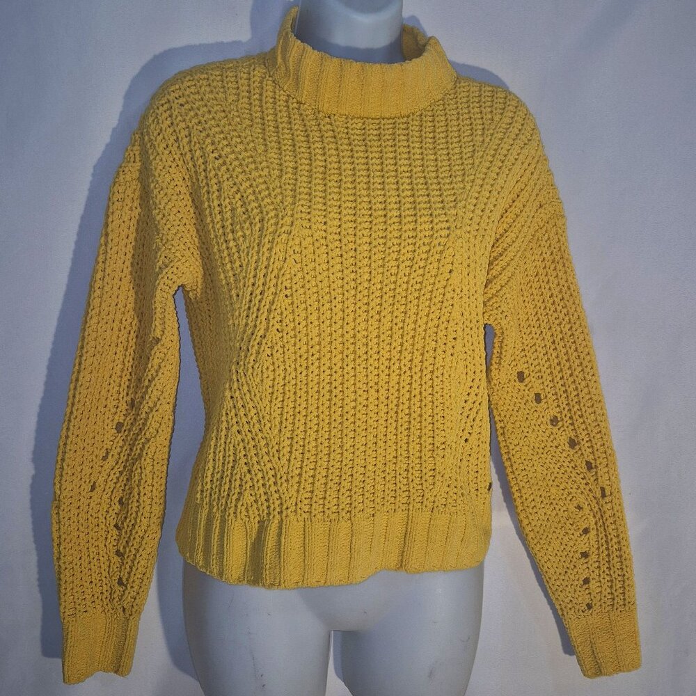 Hollister oversized knit sweater, gold, turtleneck in size XS